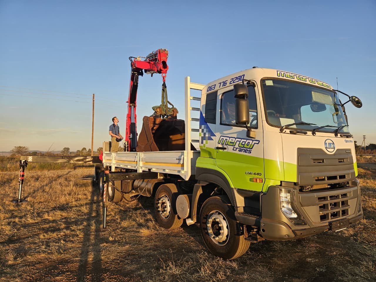Mercor Cranes truck mounted crane lifting equipment