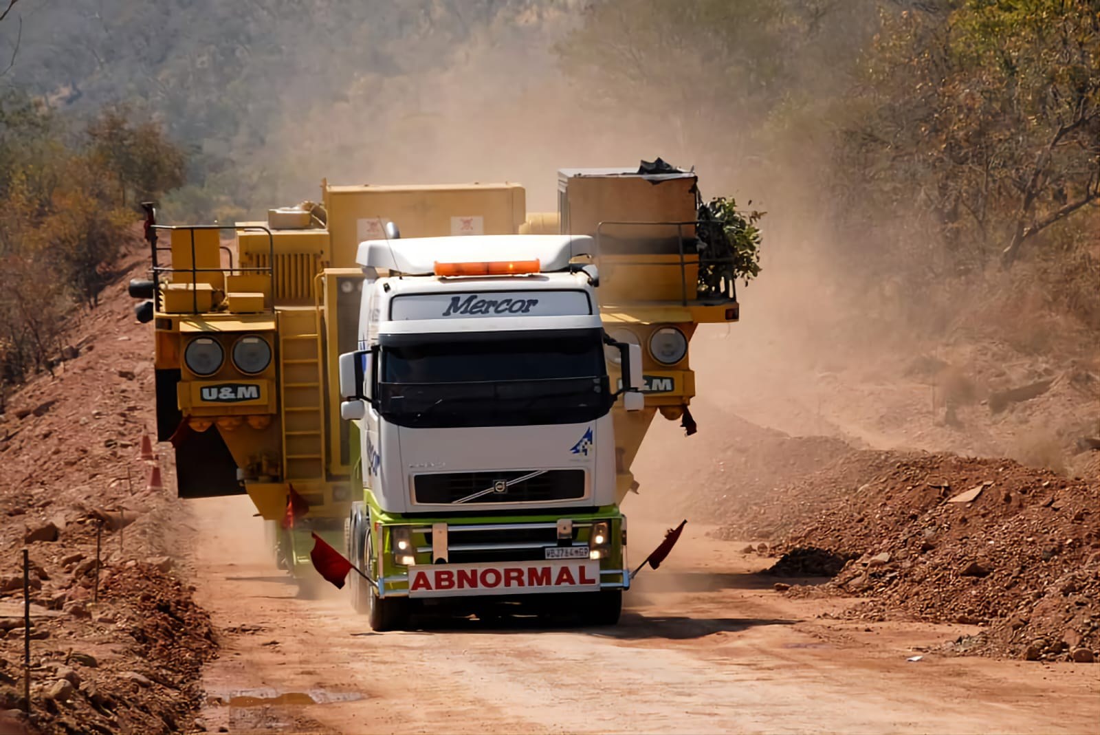 Mercor Transport abnormal load moving on a mine road